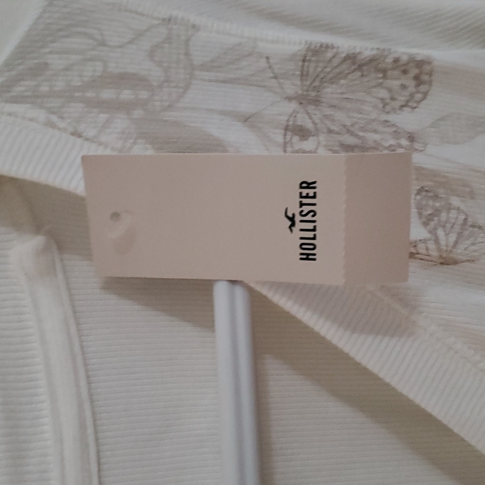 Hollister Cream Wrap Long Sleeve Top - Picture 3 of 3